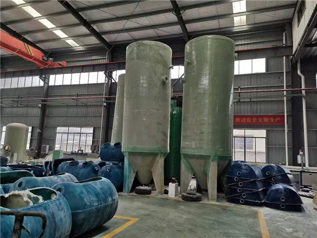 成品玻璃鋼待出貨 成品玻璃鋼待出貨